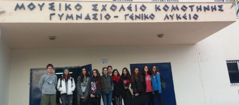 Terakkili Genç Kimyacılar Farklı Kültürlerle Deneyimlerini Paylaşıyor