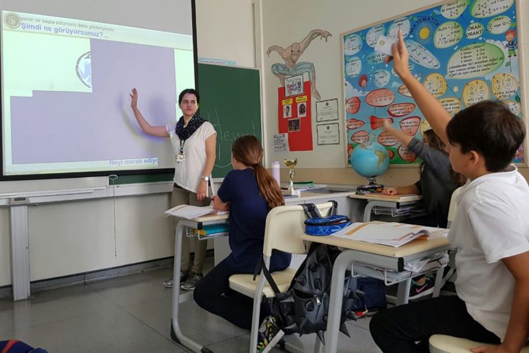 Düşünmeyi Görünür Kılmak