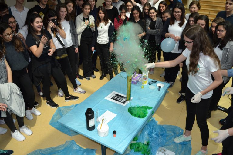 Terakki’de Dünya Kimya Günü