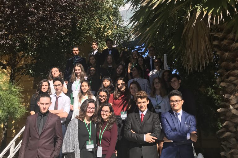 MUN’da Yine Terakki Öğrencilerinin Yasa Tasarısı Seçildi