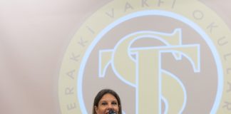 Bir Kimlik Arayışı Olarak Ergenlik