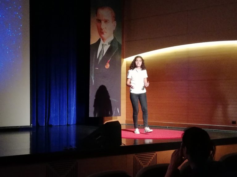 Terakkili TEDxYouth Konferansına Konuşmacı Olarak Katıldı