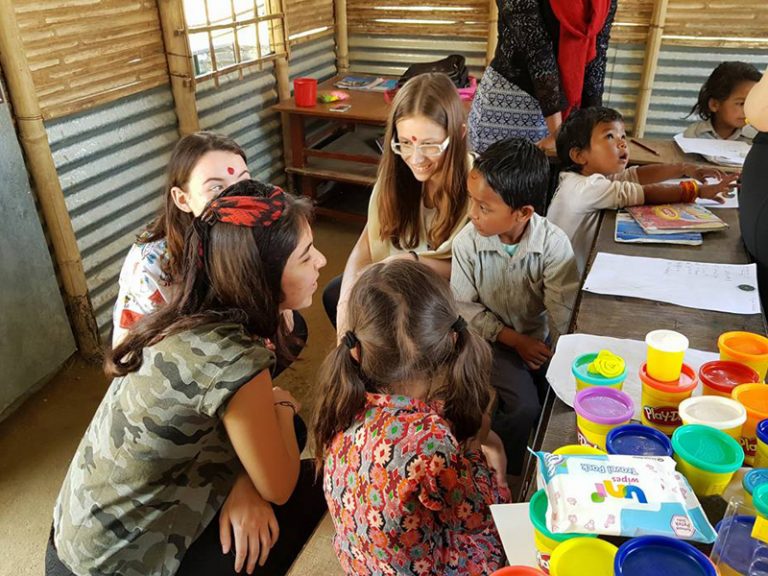 Terakkili Gençler Nepalli Öğrencilerle Buluştu