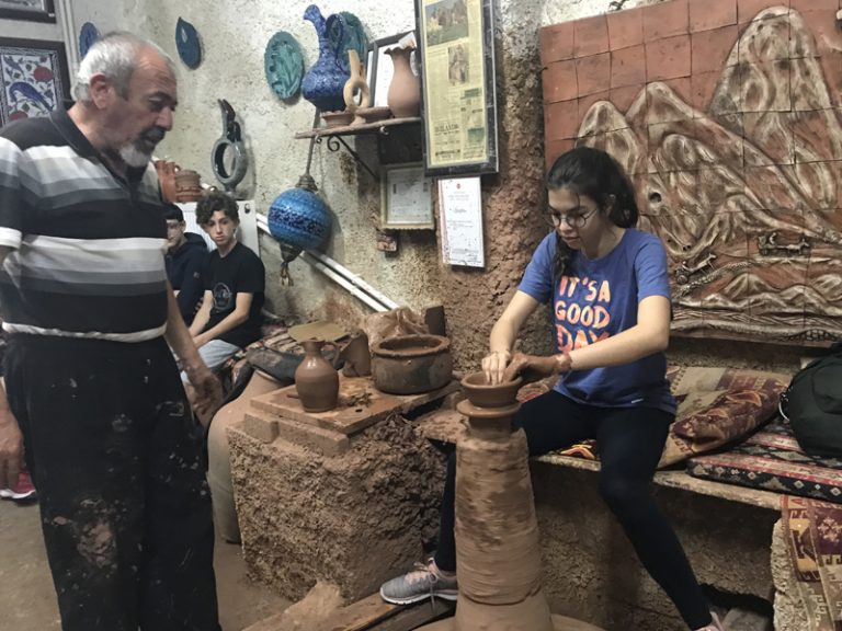 Terakkililer Güzel Atlar Ülkesindeydi