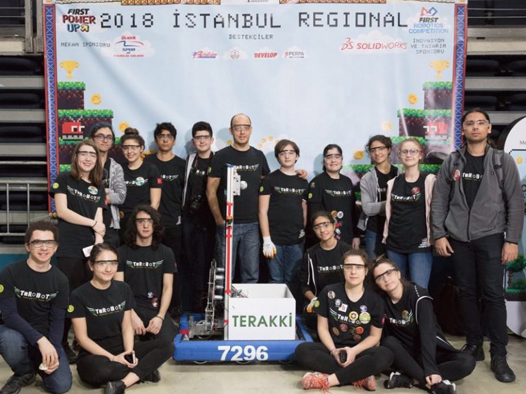 Terakkililer FRC Yarışması’nda Çeyrek Finalde Yarıştılar