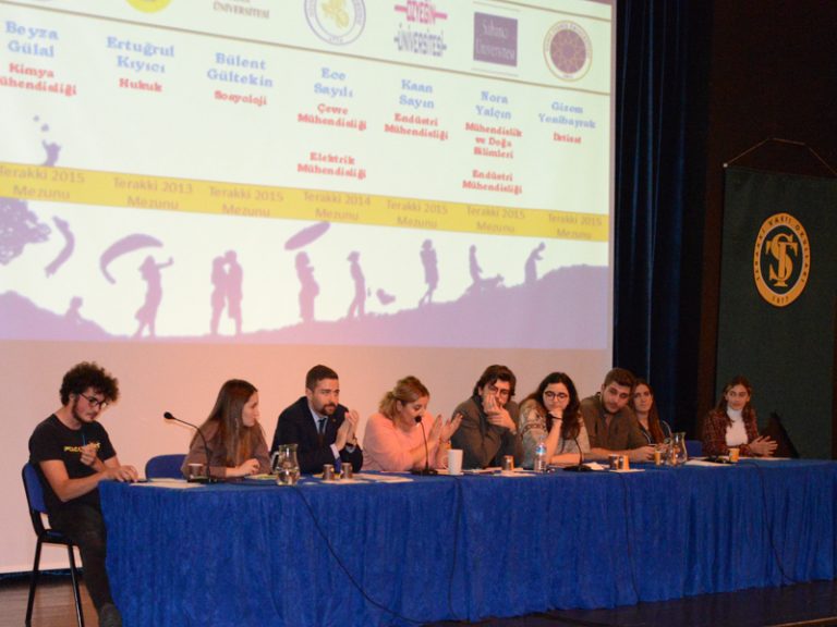 Terakkili Mezunlar Üniversitelerini Anlatıyor: Üniversiteli Olmak Paneli
