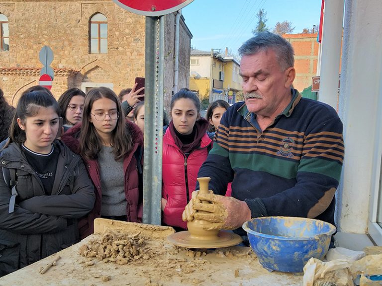 Terakkili Gençler Bursa ve Çevresini Yakından Tanıdılar
