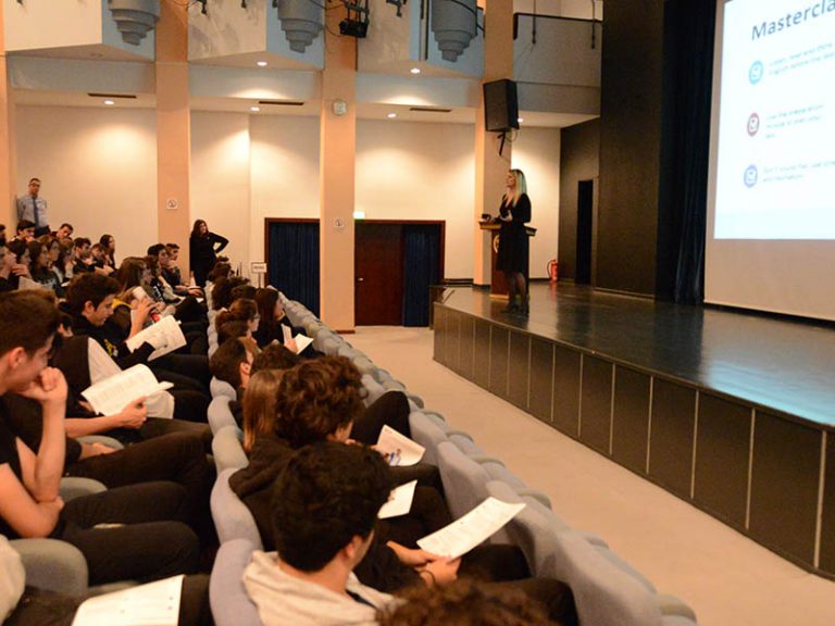 Gençlerimiz Uluslararası IELTS Eğitimi Aldı