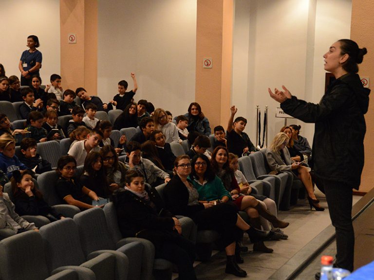 Öğrencilerimiz Yazar Burcu Aktaş’la Söyleşti