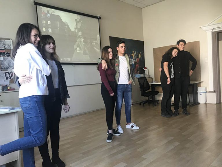 Terakkili Gençler Dünya Kadınlar Günü’nde Kadınlar ve Erkekler Üzerine Tartıştı