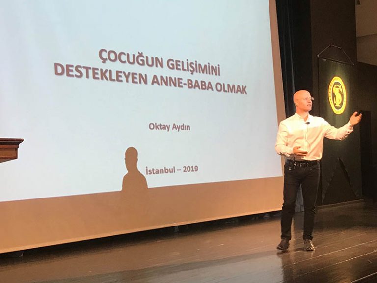 Çocuğun Gelişimini Destekleyen Anne Baba Tutumları