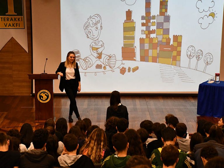 Terakkililer Psikolog Nehir Merinoslu’yla Otizm Üzerine Söyleşti