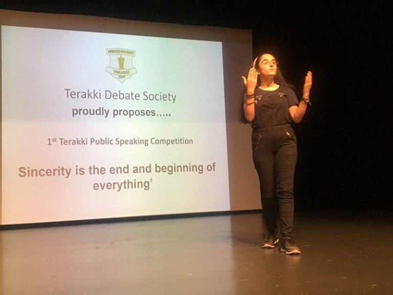 Terakkili Gençlerden ESU Terakki Debate Society Yarışması