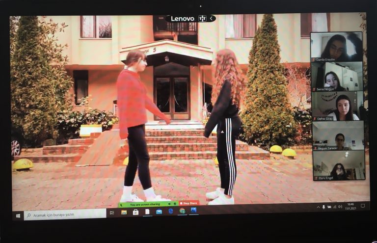 Online Öğrenci Buluşmaları: Kısa Film Çekme ve Portfolyo Oluşturma