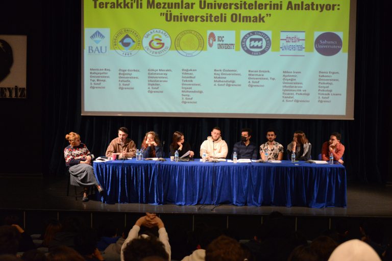 Terakkili Mezunlar Öğrencilerimizle Buluştu