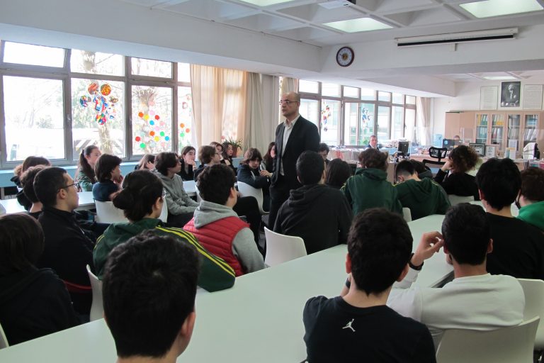 Fen Lisesi Öğrencilerimiz Okullar Genel Müdürümüz Haluk Koçak’la Buluştu
