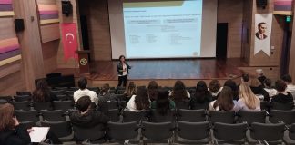 12 IB Öğrencilerimiz, Yükseköğretim Kurumları Sınavına Hazırlık Konferansında