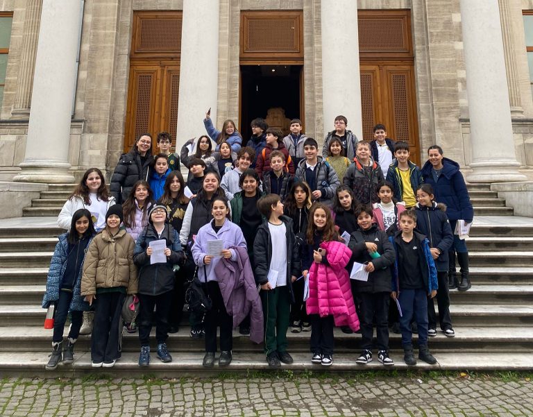 Terakkili Öğrenciler, İstanbul Arkeoloji Müzeleri’ndeydi