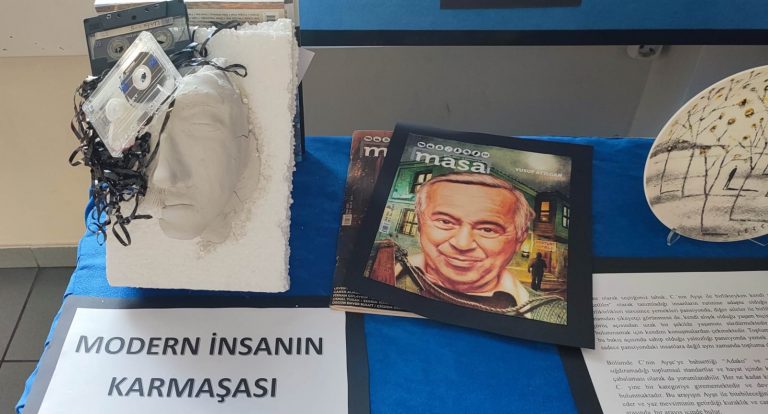 Lise Öğrencilerimiz, Poster Çalışması Hazırlıklarında Yapay Zeka Kaynaklarını Kullandı