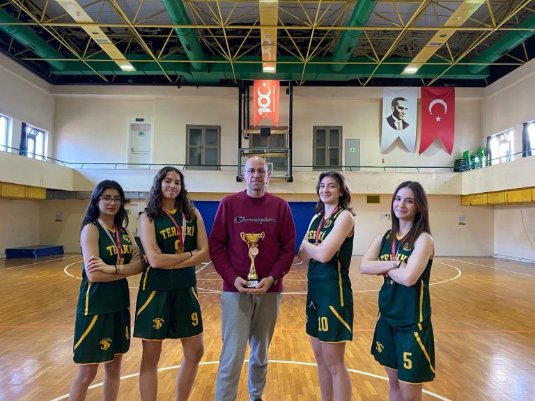 Genç Kız ve Yıldız Kız 3×3 Basketbol Takımlarımız İlçe Birincisi Oldu