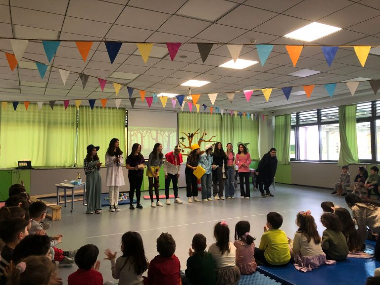 Lise ve Anaokulu Öğrencilerimiz “Masal Ağacı Etkinliği”nde Buluştu