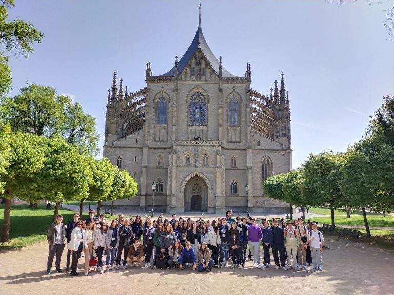 IBDP CAS Öğrencilerimiz, Prag’da Düzenlenen “CAS Global Exchange” Programına Katıldı
