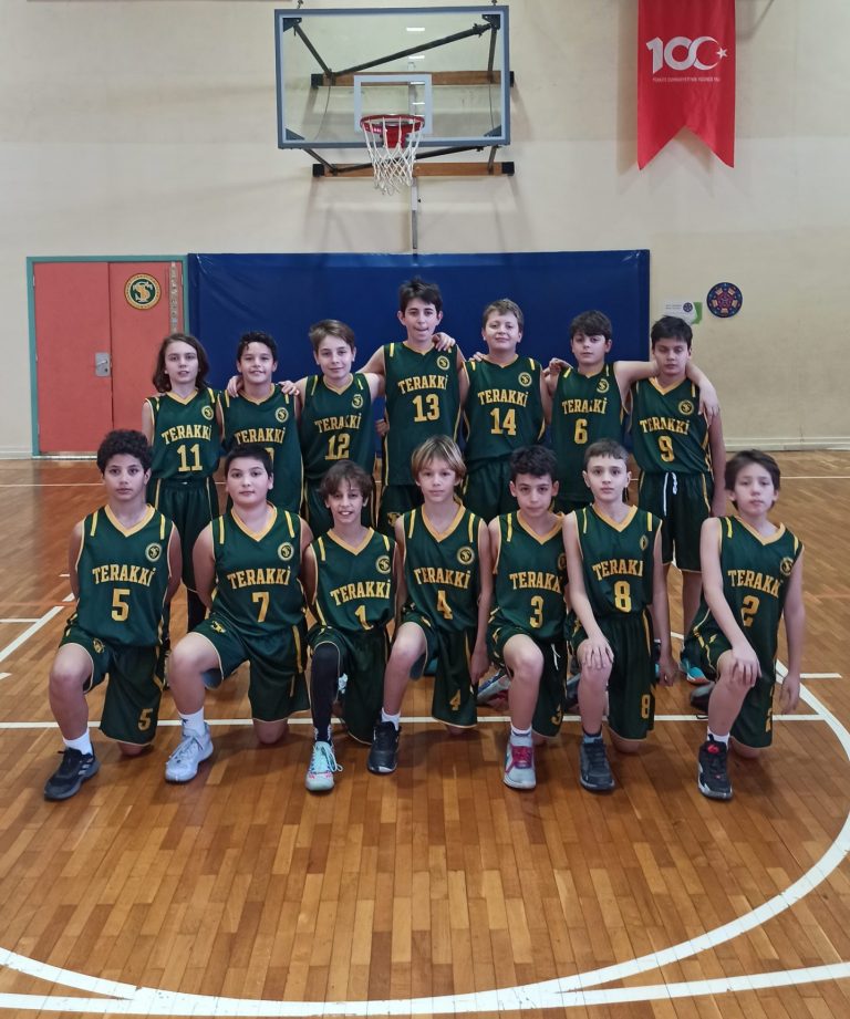 Küçük Erkek Basketbol Takımımız, İlçe Birincisi Oldu