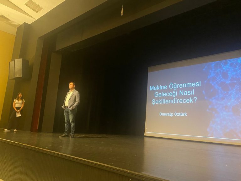 Söyleşi: Makine Öğrenmesi Geleceği Nasıl Şekillendirecek?