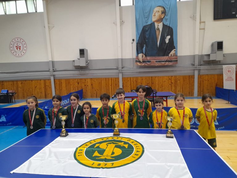Minik Kız ve Erkek Masa Tenisi Takımlarımızın Başarıları