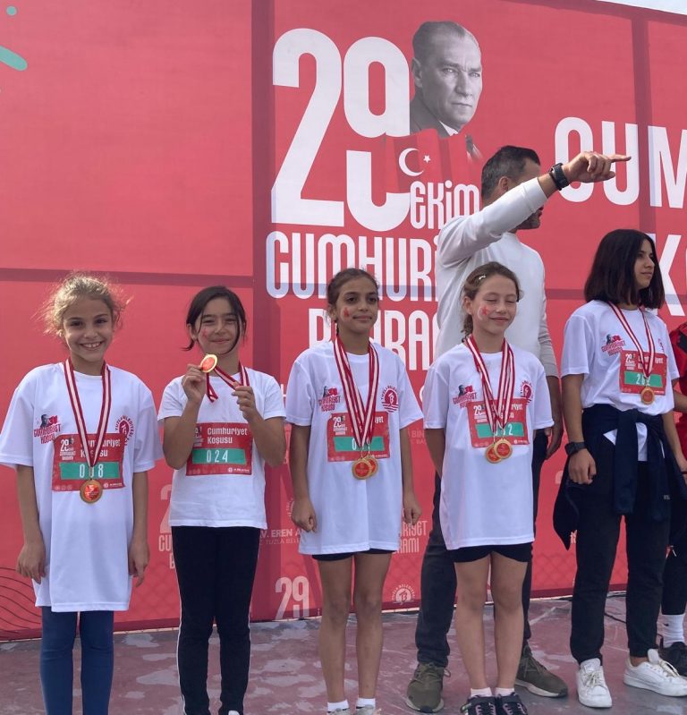 Öğrencimiz, “101. Cumhuriyet Koşusu”nda İkinci Oldu