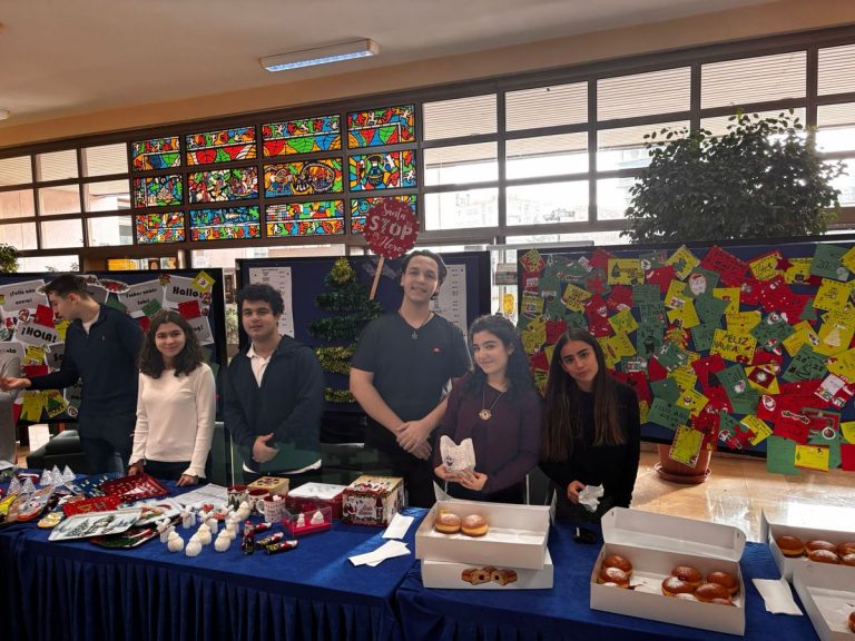 Dünya Dilleri Bölümümüzden Geleneksel Yeni Yıl Kermesi
