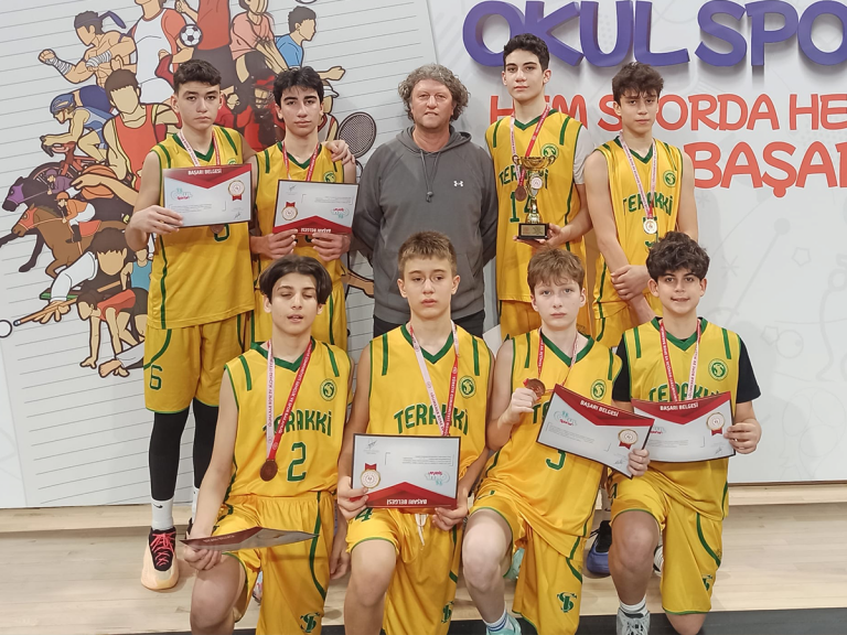 Yıldız Erkek Basketbol Takımımız İstanbul Dördüncüsü Oldu