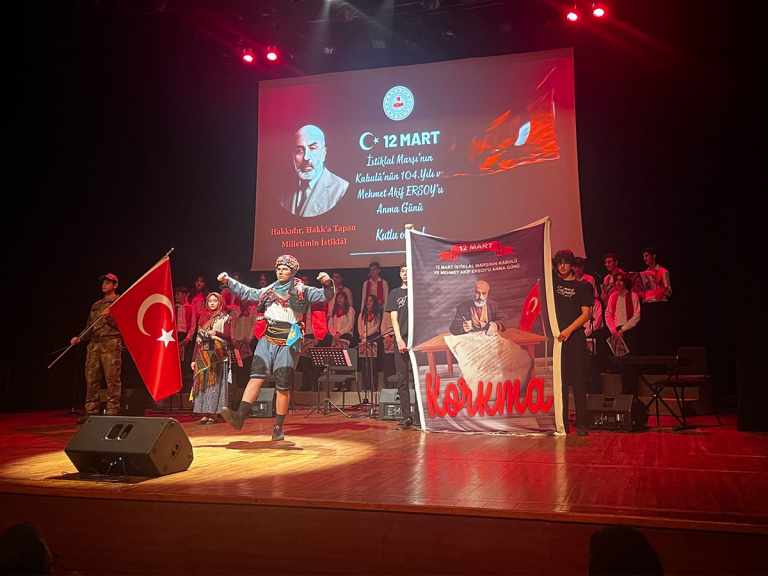 Öğrencilerimiz Tuzla İlçesi “İstiklal Marşı’nın Kabulü” Törenindeydi