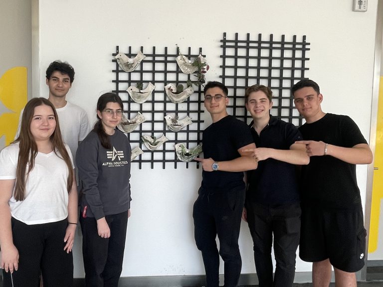 Terakki’de Sanat ve Doğa İç İçe: Duvar Bahçeleri