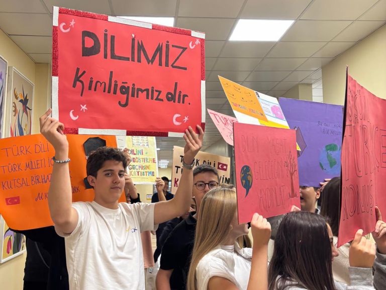 Lise Öğrencilerimiz “Türk Dil Bayramı” Etkinliklerindeydi