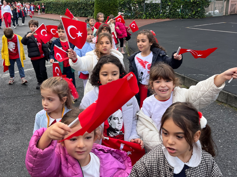 1. Sınıf Öğrencilerimiz “Cumhuriyet Yürüyüşü”ndeydi