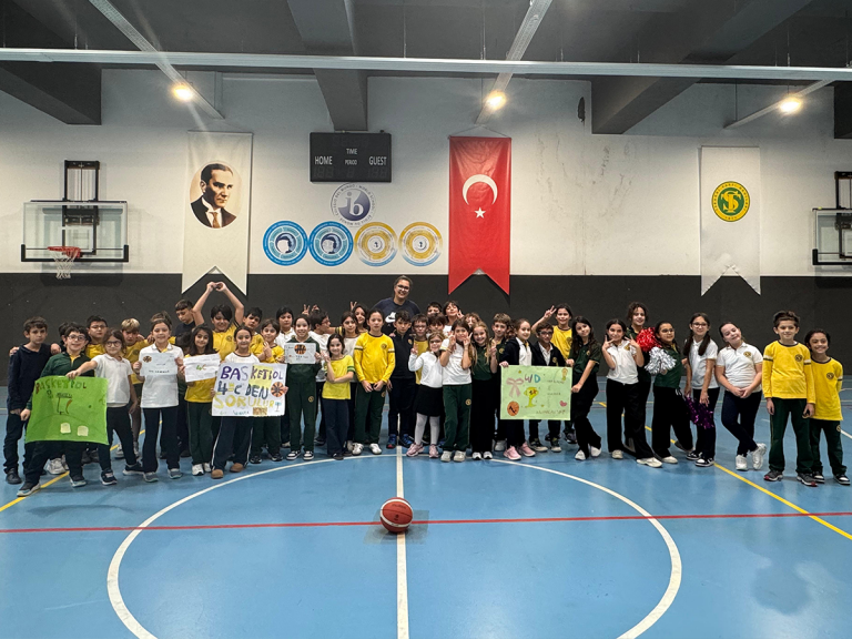 4. Sınıflar Arası Cumhuriyet Kupası Basketbol Turnuvası Tamamlandı