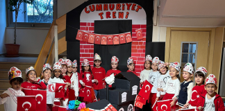 Anaokulu Öğrencilerimiz “Cumhuriyet Korteji”ndeydi