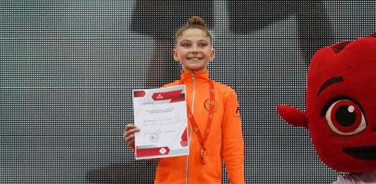 Öğrencimiz “Uluslararası Ritmik Jimnastik Yarışması”nda Birinci Oldu