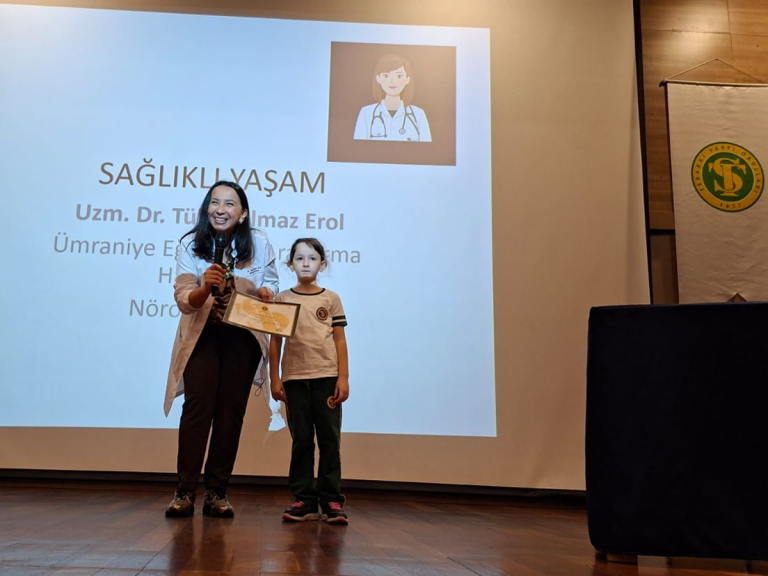 1. Sınıf Öğrencilerimiz “Sağlıklı Yaşam” Söyleşisine Katıldı