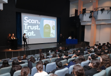 “Convince Me If You Can”: Öğrencilerimiz Yaratıcılıklarını Sergiledi