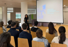 Öğrencilerimiz Kariyer Günleri Konferanslarında; Meslek Tanıtımı: Diş Hekimliği ve Hukuk