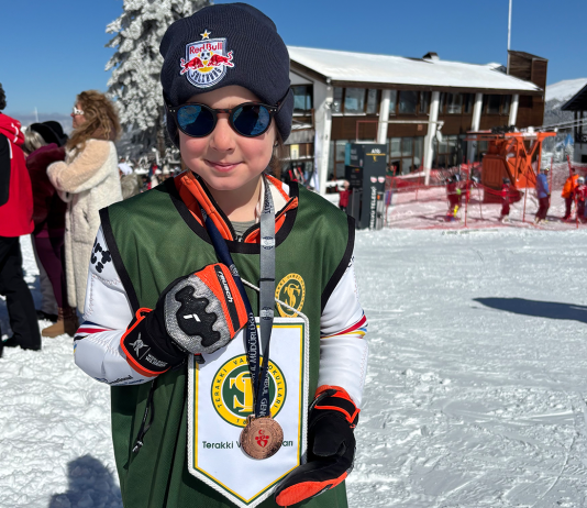 Öğrencimizin “Kayak Yarışması” Başarıları