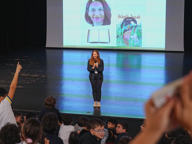 Aslı Der ile “Büyük Tuzak” Kitabı Söyleşisi