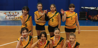 Minik Kız Voleybol Takımımız İlçe Birincisi Oldu