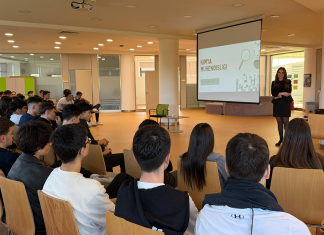 Öğrencilerimiz Kariyer Günleri Konferansında; Meslek Tanıtımı: Kimya Mühendisliği