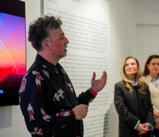 Terakki Vakfı Sanat Galerisi’nde Selçuk Artut’un “Otonomi: Akışkan Geometri” Sergisi Ziyarete Açıldı