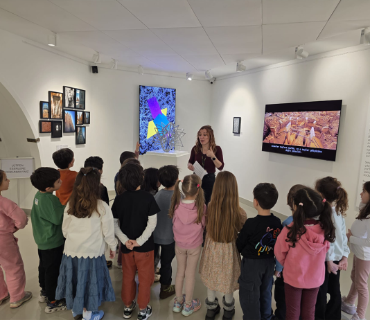 Terakki Vakfı Sanat Galerisi’nde 6 Yaş Öğrencilerimiz “Akışkan Geometri”yi Keşfetti