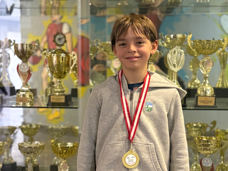 Öğrencimizin Tenis Başarısı