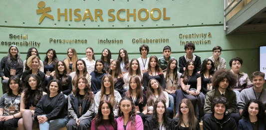 Terakkili Öğrenciler “Düşünenlerin İzinden Öğrenci Sempozyumu”ndaydı